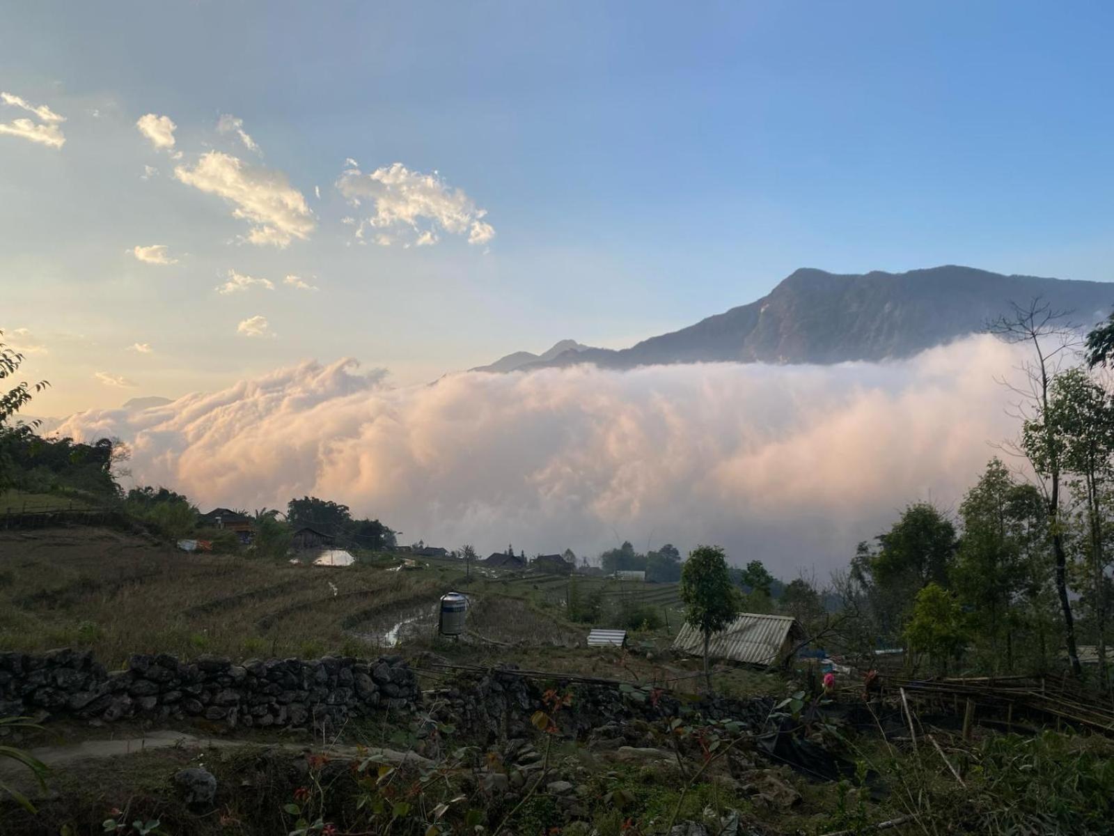 Sue Pa Family Trekking Homestay Sapa Exterior photo